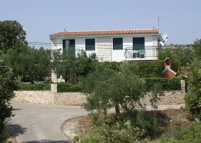 By The Sea Kanica, - 1118 *